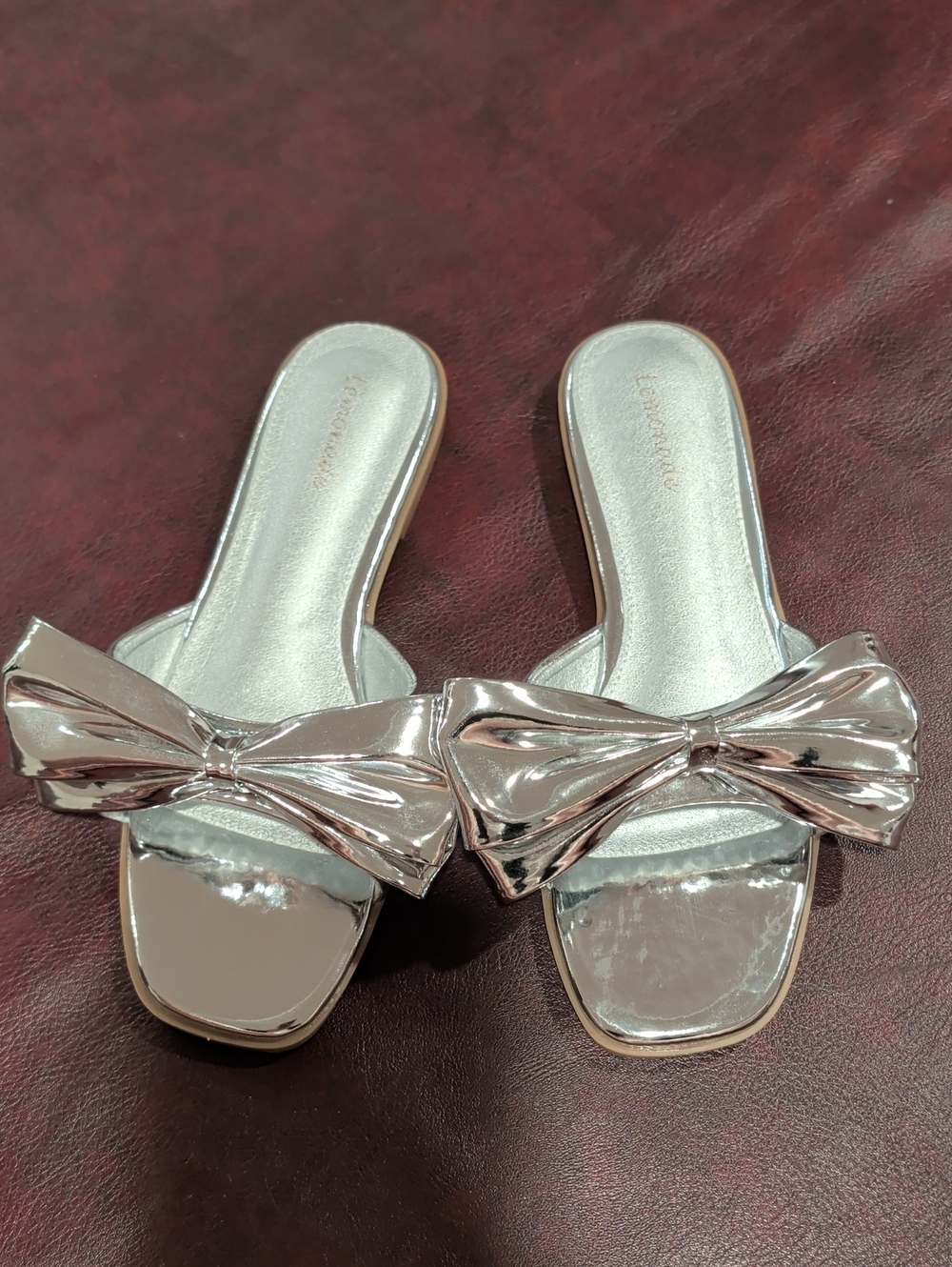 Women's Metallic Bow Slide Sandals in Silver